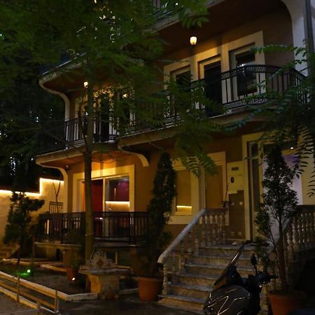 City Park Hostel Приштина Экстерьер фото