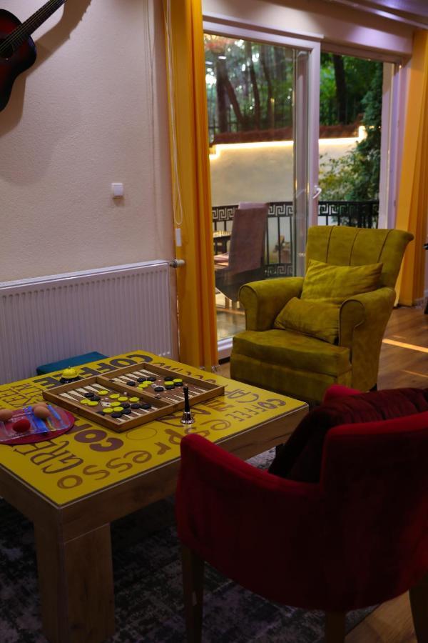 City Park Hostel Приштина Экстерьер фото