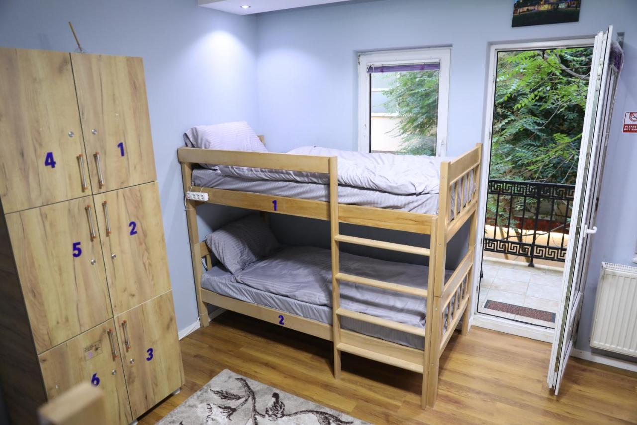 City Park Hostel Приштина Экстерьер фото